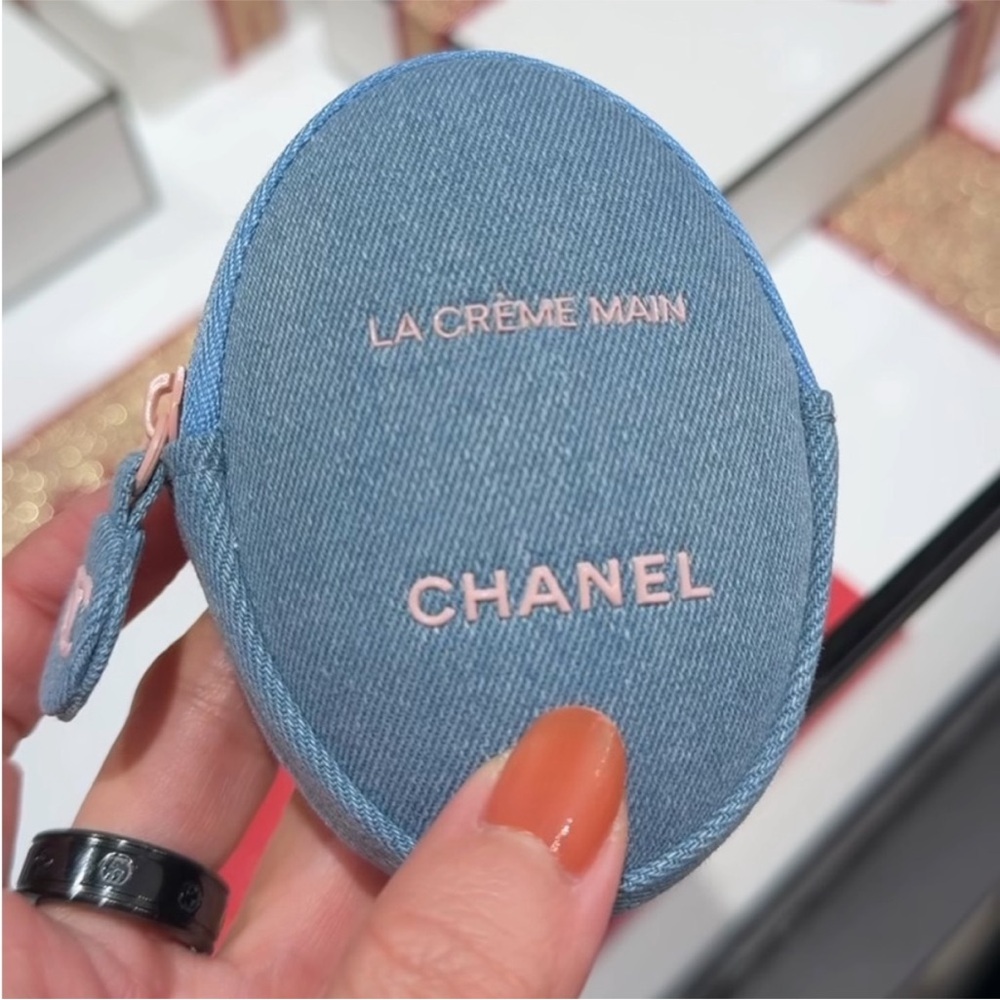 Chanel 2026 DENIM LA CRÈME MAIN Hand and Nail Cream lotion LIMITED EDITION NEW! - Picture 2 of 4